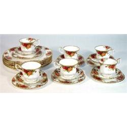 Selection of Royal Albert Country Rose pattern tea/dinner ware, comprised six cups, saucers, side…