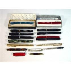 Selection of assorted pens and penknives including boxed Parker Junior, green marbleised Conway S…