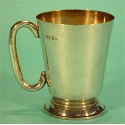 One pint silver tankard, London 1964…