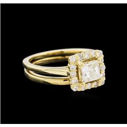 14KT Yellow Gold 0.91ct Diamond Wedding Set