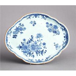 A QIANLONG UNDERGLAZE BLUE TRAY, porcelain,, A QIANLONG UNDERGLAZE BLUE TRAY, porcelain, length...