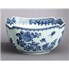 Image 1 : A QIANLONG UNDERGLAZEBLUE BOWL, porcelain,, A QIANLONG UNDERGLAZEBLUE BOWL, porcelain, 26x24,5;...