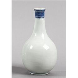 A QIANLONG UNDERGLAZEBLUE WATER BOTTLE,, A QIANLONG UNDERGLAZEBLUE WATER BOTTLE, porcelain, hei...