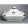 Image 1 : A UNDERGLAZEBLUE AND GOLD TUREEN with COVER,, A UNDERGLAZEBLUE AND GOLD TUREEN with COVER, porc...