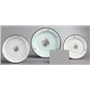 Image 1 : A SET OF THREE QIANLONG FAMILLE ROSE DISHES,, A SET OF THREE QIANLONG FAMILLE ROSE DISHES, porc...