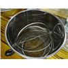 Image 2 : Flour Sifter