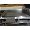 Image 2 : APW Gas 3' Flat Grill