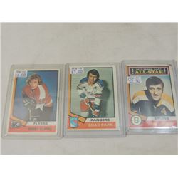 LOT 3 1974-75 HOCKEY CARDS: CLARKE, PARK, ESPOSITO