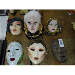 5 Mardi Gras Décor - 5 Times the Money