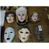 Image 1 : 5 Mardi Gras Décor - 5 Times the Money