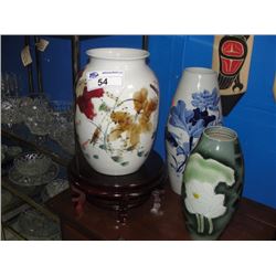 3 CHINESE VASES WITH ONE ROSEWOOD STAND