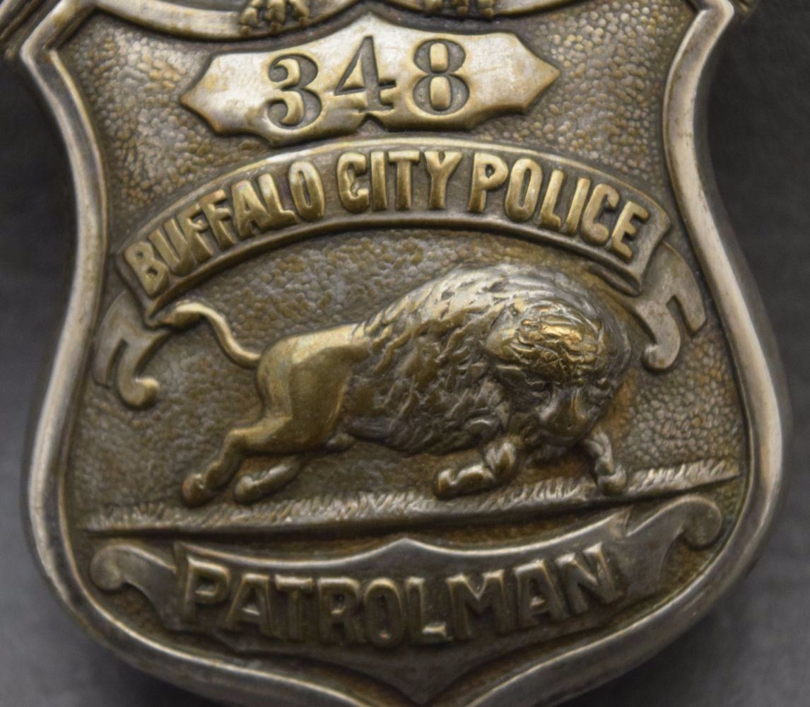 VINTAGE POLICE BADGE vintage-police-badge