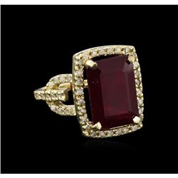 12.48ct Ruby and Diamond Ring - 14KT Yellow Gold