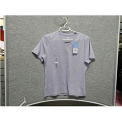 LADIES TOP - NEW - DENVER HAYES - MAUVE V-NECK S/S TSHIRT- SIZE MEDIUM