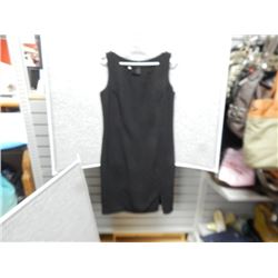 LADIES DRESS - USED BLACK - S/L COCKTAIL STRAIGHT CUT - SIZE 42