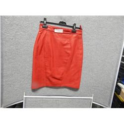 SZ 11 PELICAN COVE RED LEATHER SKIRT