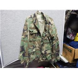 SHIRT - ARMY ISSUE  - LONG SLEEVE - CAMO - SZ REG-LONG