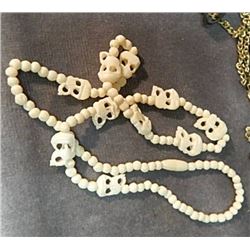 NECKLACE - IVORY?