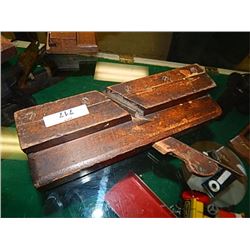 VINTAGE WOOD JOINTER / PLANE