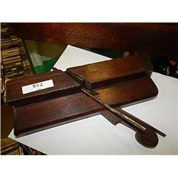 VINTAGE WOOD JOINTER / PLANE