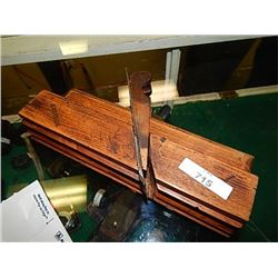 VINTAGE WOOD JOINTER / PLANE