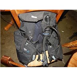 COBRA DIVERS SAFETY VEST WITH AIR - PS - sold as-is - no warranty or guarantee