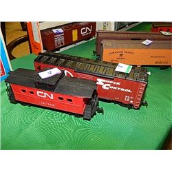 CN CABOOSE & SANTA FE CAR = 2PC