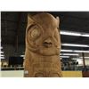Image 1 : 10' TALL CARVED TOTEM POLE DEPICTING AN OWL FAMILY