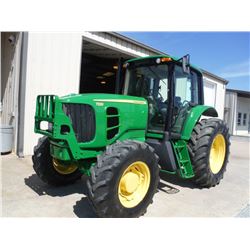 2011 JOHN DEERE 7230 MFWD FARM TRACTOR VIN/SN:664948 - 3 PTH, PTO, 3 hyd. remotes, ECAB w/AC, 460/85