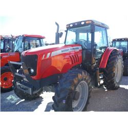 2009 MASSEY FERGUSON 5465 MFWD FARM TRACTOR VIN/SN:U202045 - 3 PTH, PTO, 3 hyd. remotes, Dyna-4 tran