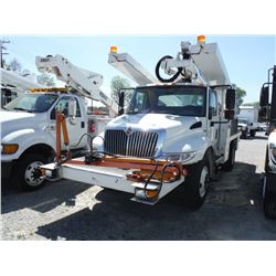 2011 INTERNATIONAL 4300 S/A BUCKET/SIGN TRUCK VIN/SN:1HTJTSKM0BH377040 - 240 hp International diesel
