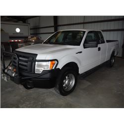 2011 FORD F150 PICKUP TRUCK VIN/SN:1FTEX1EM5BFB04244 - 4x4, ext. cab, V6 gas, A/T, P/S, A/C, winch, 