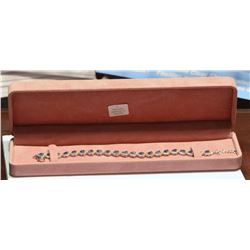 STERLING SILVER SAPPHIRE (6.30 CT) AND CUBIC