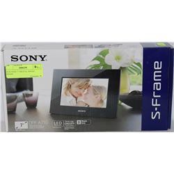 NEW SONY 7" DIGITAL PHOTO FRAME