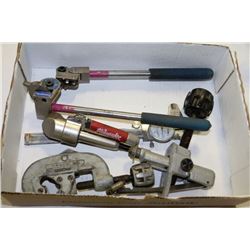 BOX W/RIDGID PIPE CUTTERS, MILWAUKEE