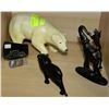 Image 1 : LOT OF POLAR BEAR, SOAPSTONE IGLOO CARVING,