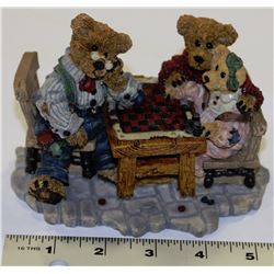 BOYDS COLLECTION "CHESS"