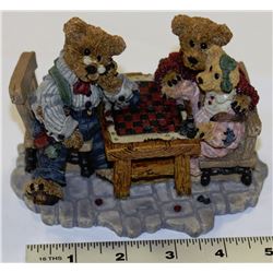 BOYDS COLLECTION "CHESS"