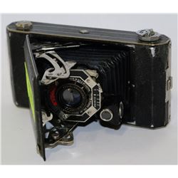 ANTIQUE SIX-20 KODAK CAMERA