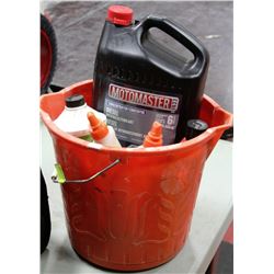 BUCKET WITH GLUE / POLISH / DIESEL ANTIFREEZE