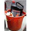 Image 1 : BUCKET WITH GLUE / POLISH / DIESEL ANTIFREEZE