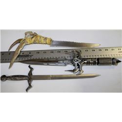 BOX OF 3 DECORATIVE KNIVES/DAGGERS