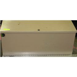 DELTA STEEL SHOP TOOL BOX