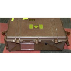 PELICAN 1670 INDESTRUCTABLE TRAVEL CASE W/ WHEELS