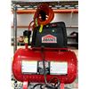 Image 1 : JOBMATE 3 GALLON AIR COMPRESSOR