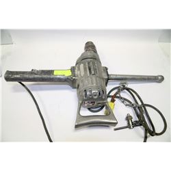 BLACK & DECKER HEAVY DUTY DRILL - UP TO 13/16"