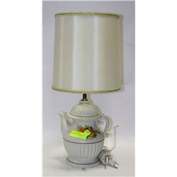 TEAPOT LAMP WITH SHADE