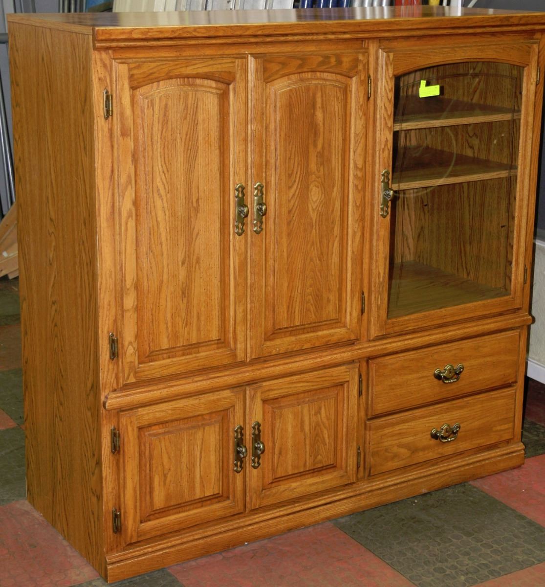 OAK ENTERTAINMENT CENTER WITH GLASS DOORS