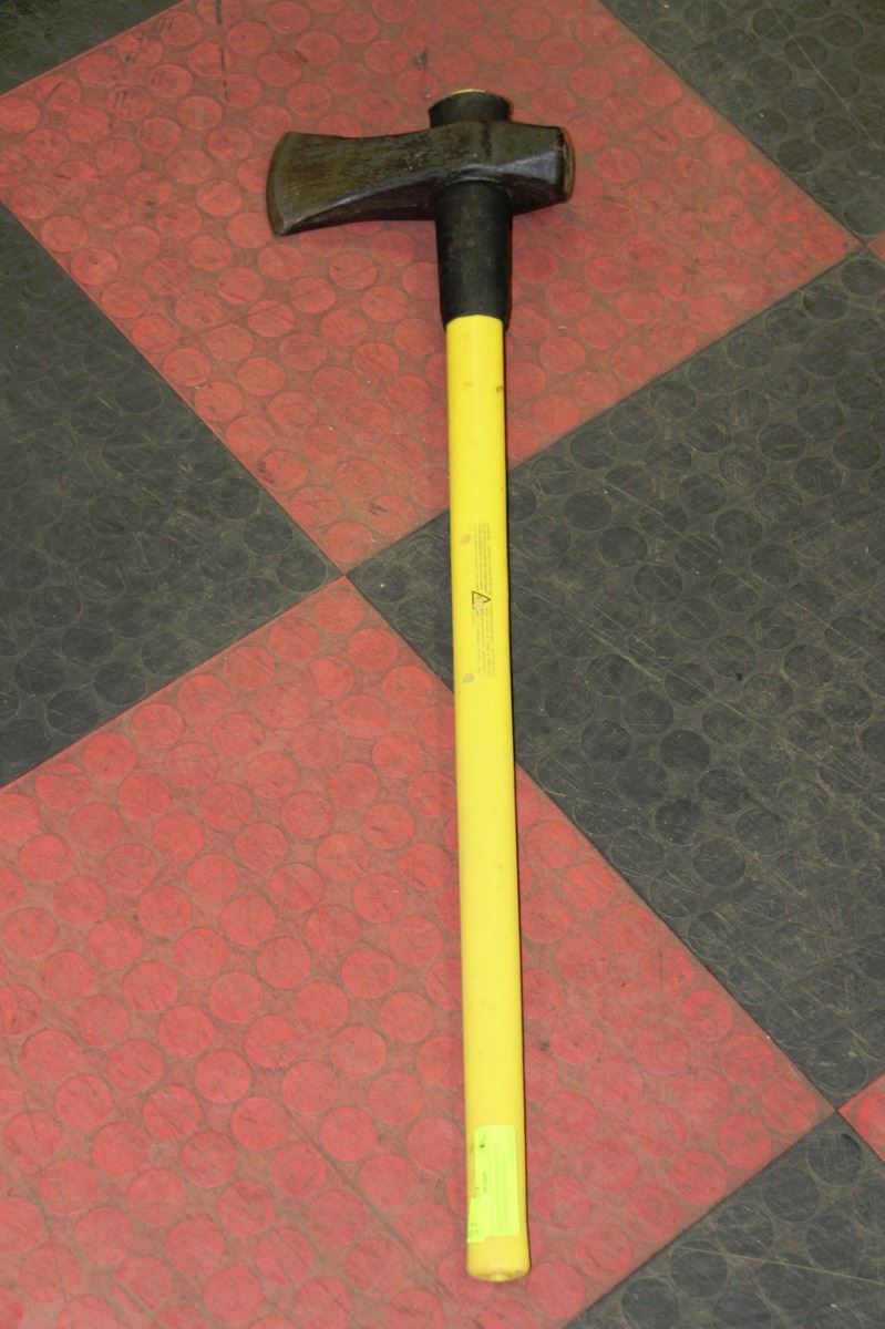 HEAVY DUTY SPLITTING MAUL WITH FIBERGLASS HANDLE