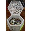 Image 1 : STONE CARVED BOX FILLED SEMI-PRECIOUS STONES